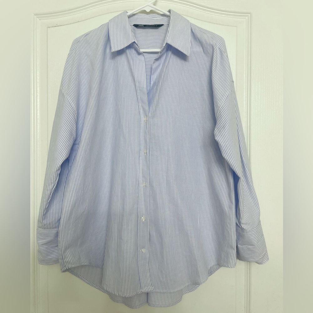 NWOT Zara Button Down Shirt- Medium